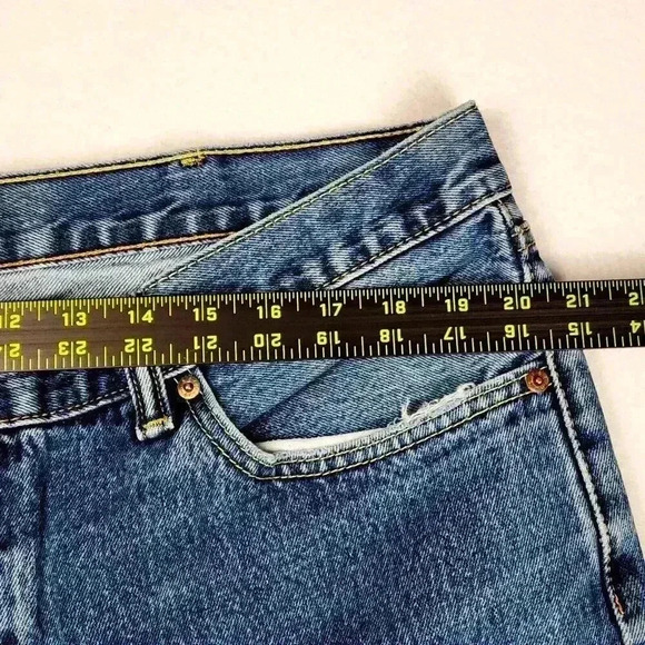 Levi's 505 Regular Fit Mens Denim Jeans 40x32 Straight Leg Classic Zip Fly Blue - Picture 13 of 16